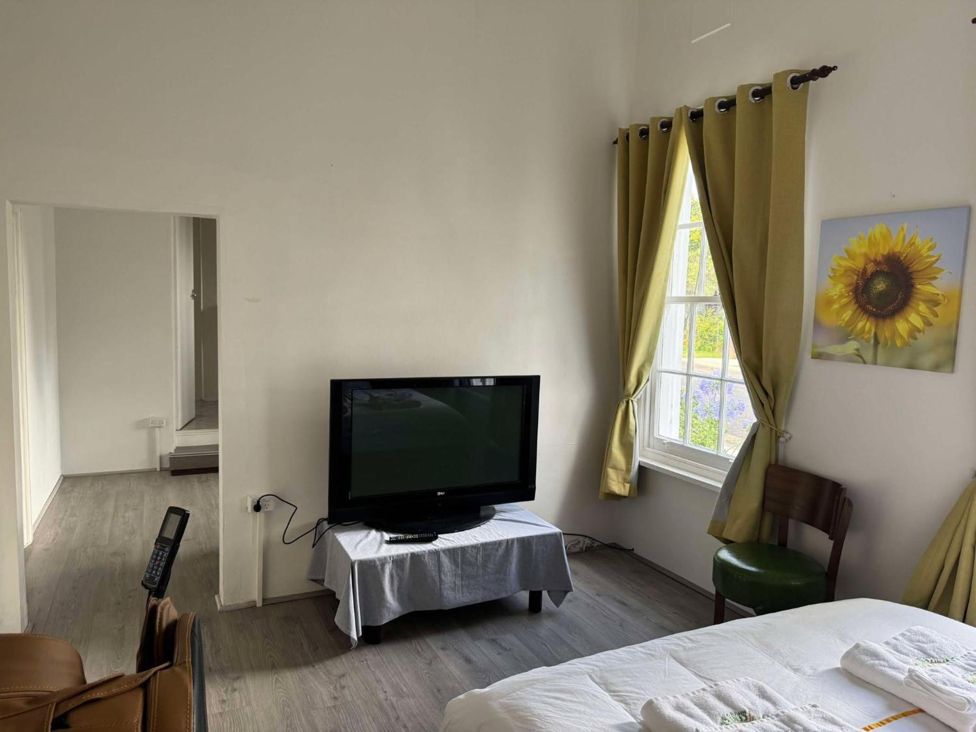 Hearty Center Motel 카툼바 외부 사진